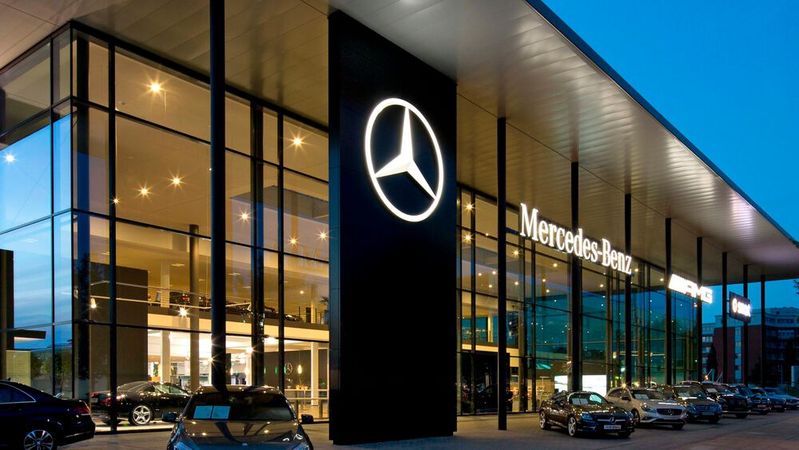 Der geplante Verkauf der restlichen Mercedes-Benz-Niederlassungen kommt bei den Belegschaften nicht gut an. Die Proteste wachsen.(Bild:  Mercedes-Benz)