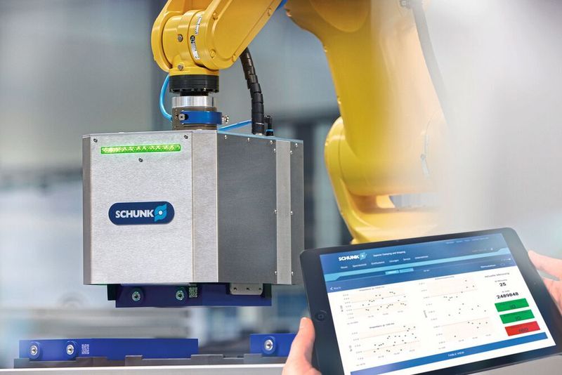 Der intelligente Schunk-Batteriezell-Greifer bestimmt während der Handhabung alle für die Qualitätskontrolle relevanten geometrischen und elektrischen Parameter von Li-Ion-Zellen. Damit leistet er einen wichtigen Beitrag für die smarte Batterieproduktion. (Schunk)
