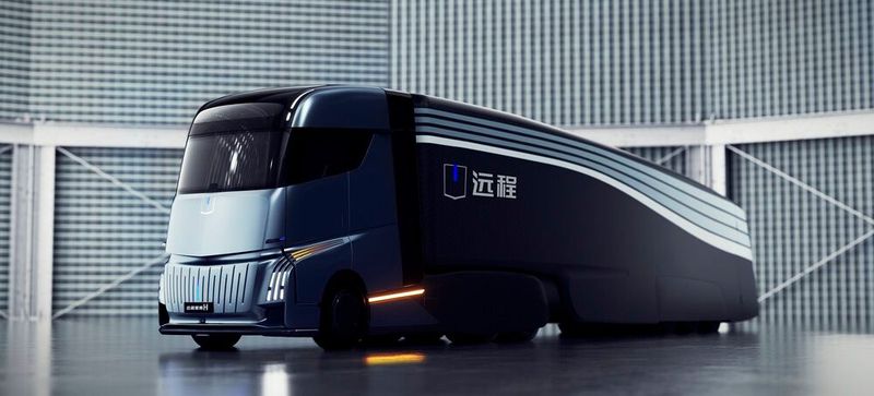 Auffällige Lkw-Studien kann Geely schon. Nun sollen die Nutzfahrzeuge auch noch durch Methanol angetrieben werden. Auffällige Lkw-Studien kann Geely schon. Nun sollen die Nutzfahrzeuge auch noch durch Methanol angetrieben werden.
