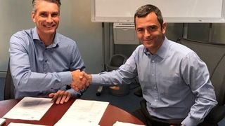 (l to r) Paul Cox, managing director Vopak Terminal Durban and Fluor's general manager Sub-Saharan Africa, Alejandro Escalona during the signing ceremony of the engineering, procurement and construction management contract. (Business Wire)