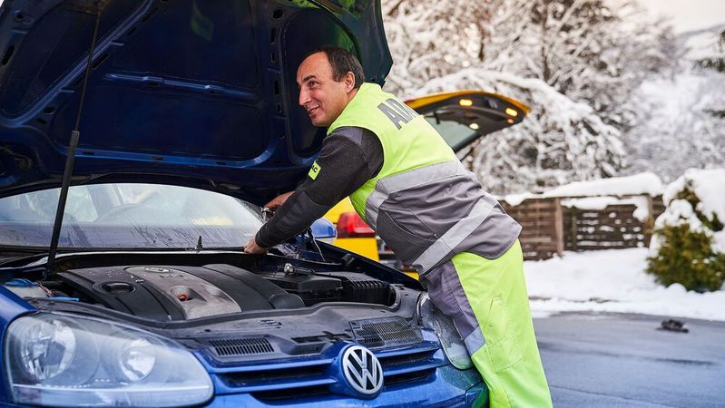 Die Pannenhelfer des ADAC rückten 2023 rund 3,5 Millionen Mal aus.(Bild:  Rasmus Kaessmann)