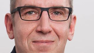 Der Autor Jürgen Hahn ist Leiter Beratung bei 11:55 PM Consultants. (Copyright HelenNicolai BusinessPortraits)