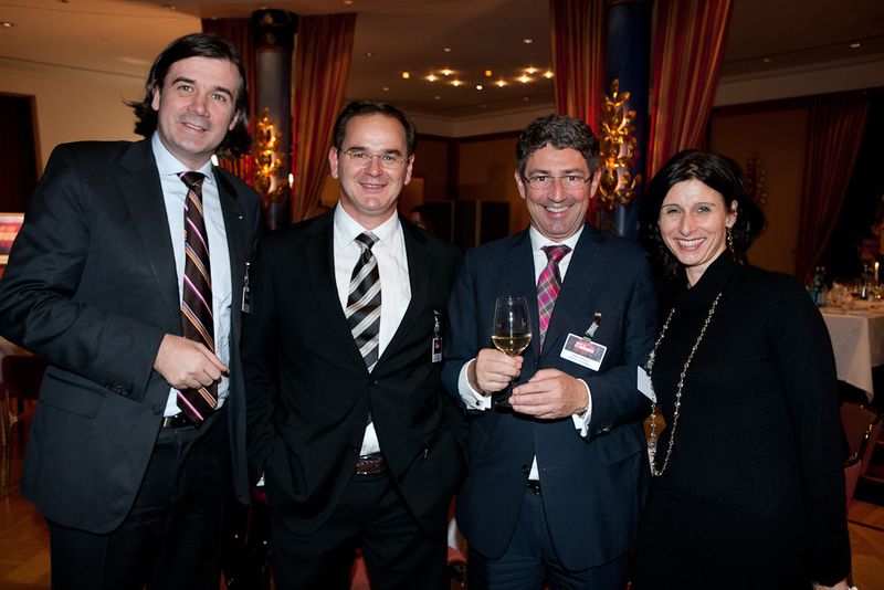 Hermann Scherer mit Werner Nieberle (Vogel IT-Medien), Wilfried Reiners (PRW Rechtsanwälte) und Daniela Schilling (IT-BUSINESS Akademie) (Archiv: Vogel Business Media)