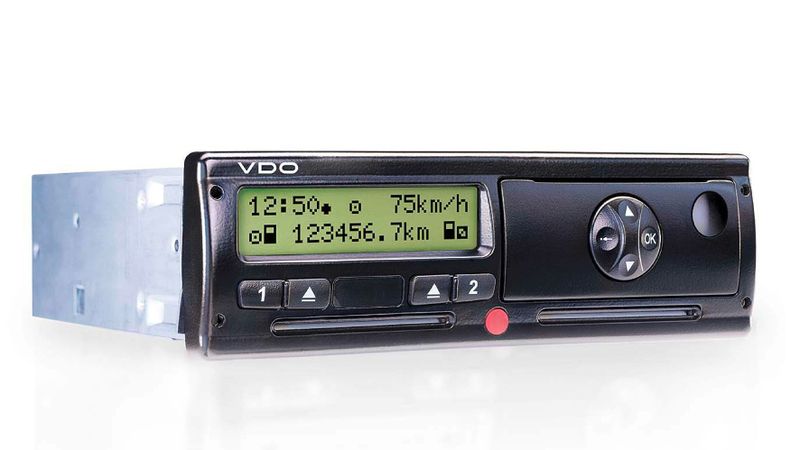 20 Jahre digitaler Tachograph: Wie sich das Gerät vom Kontrollgerät zum Datenhub im Güterverkehr entwickelt hat.(Bild:)