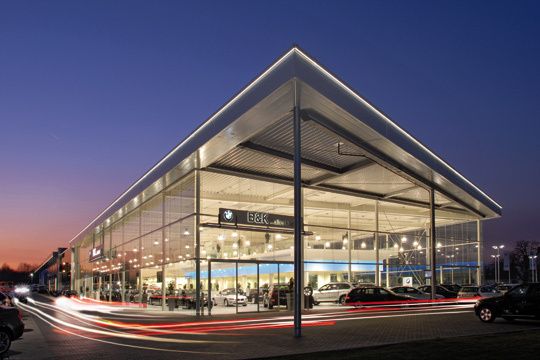 Das B & K-Autohaus in Bad Homburg ist der modernste Betrieb der Wellergruppe. (Archiv: Vogel Business Media)