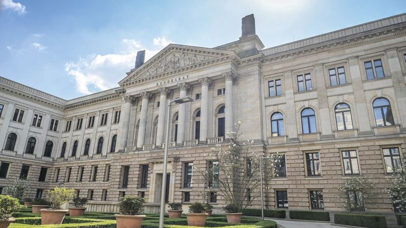 Der Bundesrat in Berlin fordert Nachbesserungen am Regierungsentwurf zur Stärkung der Cybersicherheit.(Bild:  © Frank – stock.adobe.com)