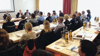 Beim Labormanager Forum geht es auch um den Erfahrungsaustausch der Teilnehmer untereinander. (Bild: Klinkner & Partner)