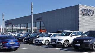 Markenpartner bewerteten ihre eigen Situation im ersten Monat des Jahres etwas besser als ihre markenunabhängigen Kollegen. (Schreiner/»kfz-betrieb«)