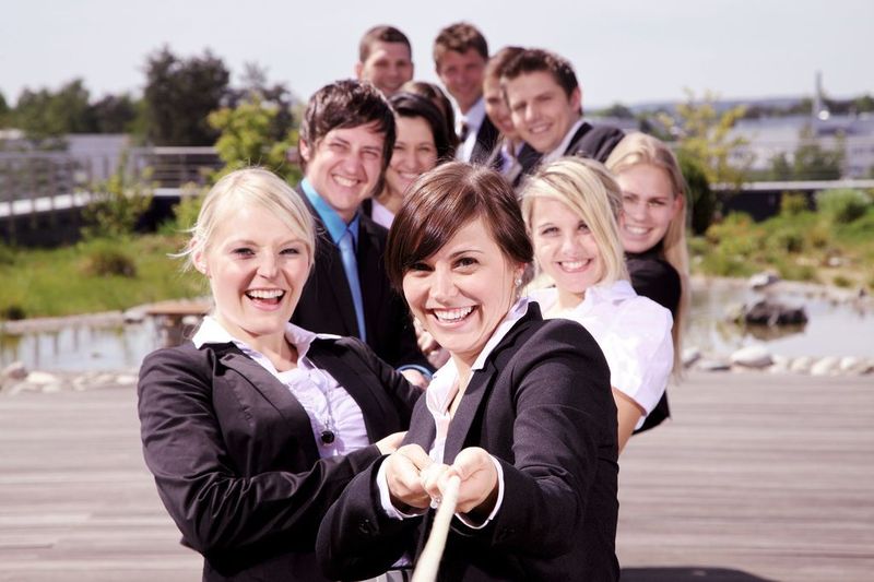 Gelebte Markenwerte ermöglichen es, die Mitarbeiter an das eigene Unternehmen zu binden und das Management dabei zu unterstützen, die Unternehmensziele zu erreichen.  (Bild: Nick Freund - Fotolia.com)