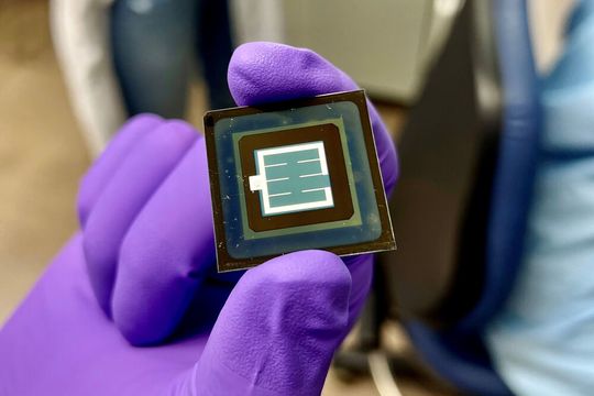 Perowskit-Photovoltaik industriell fertigen: Forscher entwickeln skalierbares Verfahren.(Bild:  Alexander Diercks, KIT)
