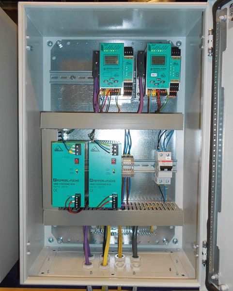 Schaltschrank bei Jotun mit AS-Interface Master und Netzteilen von Pepperl+Fuchs. (Pepperl+Fuchs)