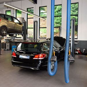 (Holz / »kfz-betrieb«)