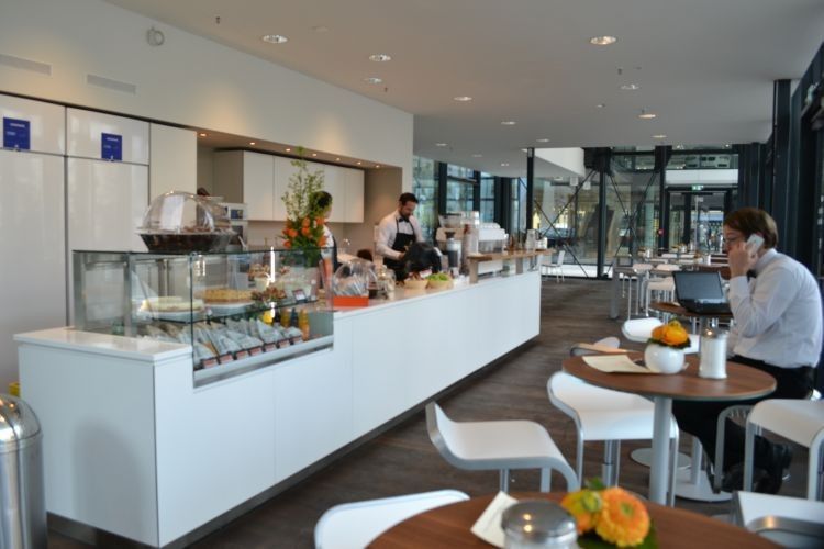 Das Bistro ist für jedermann zugänglich. (Foto: Hiemann)