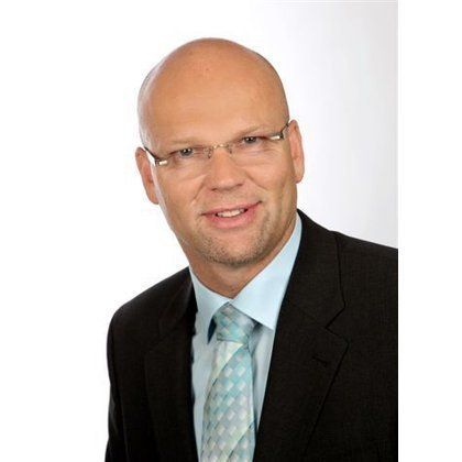 Bild 5: Manfred Wollmershäuser, Geschäftsführer bei ETW: „Argumente für den Einsatz der ZFX-Vision-Sensoren waren deren kompakte Bauform, das gute Preis-/Leistungsverhältnis, die einfache Bedienbarkeit sowohl in der Anwendung als auch in der Inbetriebnahme. Hinzu kamen die positiven Erfahrungen, die wir mit dem System in anderen Anwendungen gemacht hatten“. Bild: ETW (Archiv: Vogel Business Media)