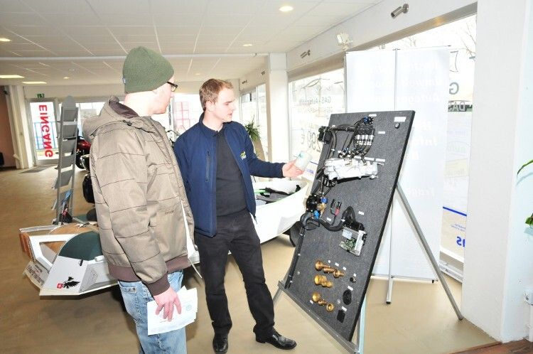 Außerdem setzt er auf eine umfassende Kundenberatung. (Foto: Schmidt)
