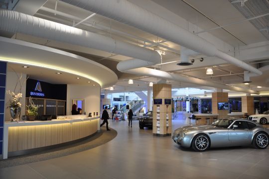 Der Empfangsbereich des 7.000 Quadratmeter großen Gebäudes. (Foto: Richter)