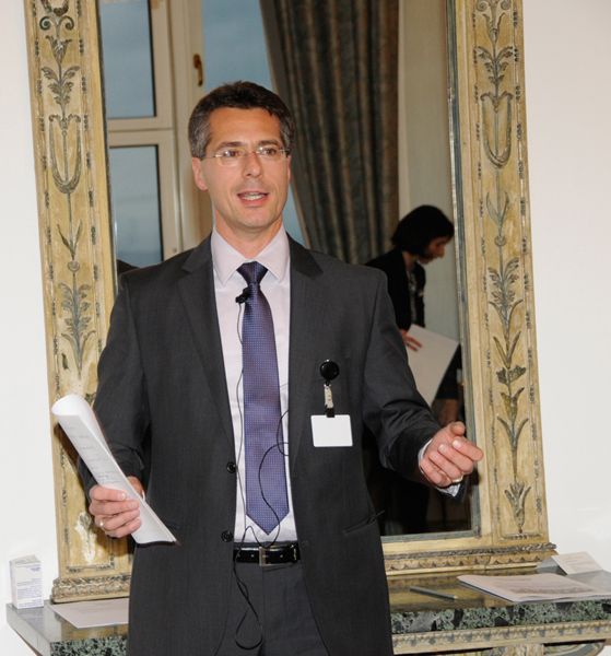 Professor Dr. Utz Schliesky, Direktor des Schleswig-Holsteinischen Landtags, präsentierte Ideen zur interkommunalen Zusammenarbeit und Neuorganisation in Land und Kommune: 