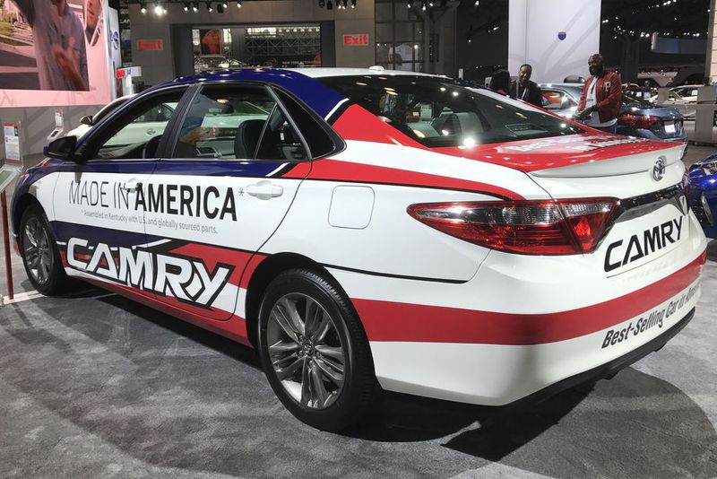 ... und hat diesen Camry in die US-Landesfarben gehüllt. (SP-X/Michael Specht)