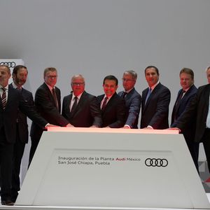 (Audi)
