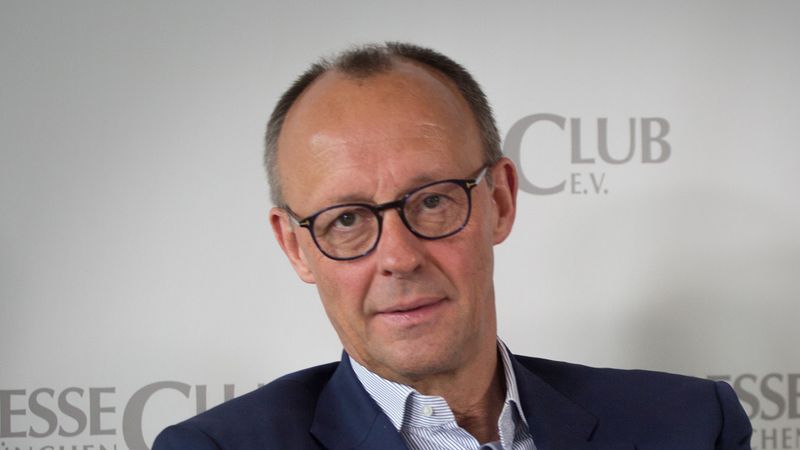 German Chancellor Merz: Germany prepares to take a stake in a "large Franco-German defence company, for example specialising in armoured land vehicles." (Archive picture)(Photo:  Wiki Commons / Michael Lucan, CC BY-SA 3.0 DE)