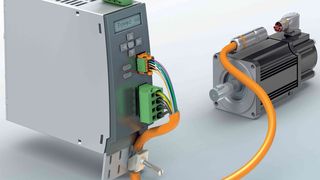 Geräteanschluss für Leistung, Signale und Daten – bei den hohen Bemessungsspannungen müssen alle Schnittstellen zuverlässig arbeiten. (Bild: Phoenix Contact)