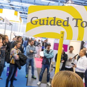 Am 8. und 9. Oktober stehen auf der Fachmesse Instand 2024 in Stuttgart wieder aktuelle Trendthemen der industriellen Instandhaltung und Services im Mittelpunkt.(Bild:  Messe Stuttgart)