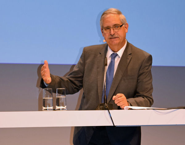 Dr. Rainer Bauer, Ministerialdirigent im Bayerischen Finanzministerium, erläuterte den bayerischen Weg zur Digitalisierung (Frank Zscheile)