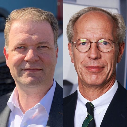 Heino Schroeder (rechts) verantwortet zum 1. Mai 2020 als neuer Regionaldirektor die Region Scania Nord. Er folgt auf Ralf Schröder (links), der als Regionaldirektor zu Scania Nordwest wechselt.(Bild:  Scania)