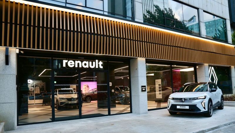 Kommt ohne Personal aus: Der Renault-Showroom in Seouls Szeneviertel Gangnam.(Bild:  Renault)