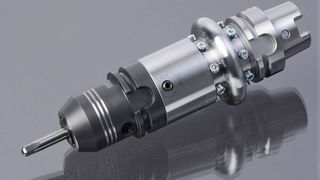 Das wirkt zwar wie ein Fräswerkzeug, doch beherrscht dieses System andere Prozesse: Es dient zum wirtschaftlicheren Glätten gefräster Oberflächen. Wie das funktioniert, erfahren Sie im nebenstehenden Beitrag. (Fraunhofer IPT)