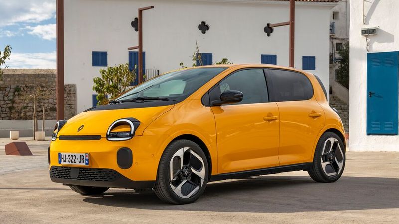 Anders als das zweitürige Original verfügt der Neuzeit-Twingo über vier Einstiegstüren. (Bild: Renault)