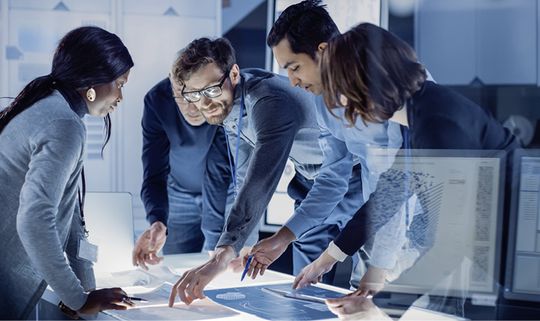 (Der Ansatz hilft dem Unternehmen, effizient datenbasierte Entscheidungen zu treffen. Bild: Gorodenkoff/Shutterstock)