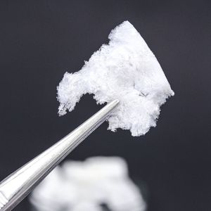 Aufgereinigte und gefriergetrocknete methacrylierte Gelatine(Bild:  Fraunhofer IGB)