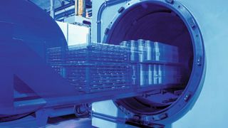 Beim Hard-Inox-S, dem Niedertemperatur-Nitrocarburieren, weist die Diffusionszone einen Härtegradienten auf und ist bis zu 30 µm dick. (Härterei Gerster)