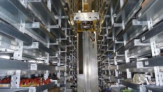 Bei Renz hat Hörmann Logistik unter anderem die bestehende Fachboden-Regalanlage in ein automatisches Tablarlager umgebaut. (Bild: Hörmann Logistik)