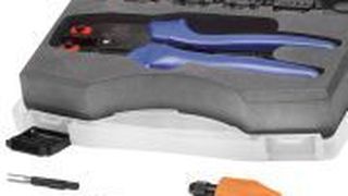 Das Crimpwerkzeug „Profi“ gibt es in verschiedenen Ausführungen. (Hella)