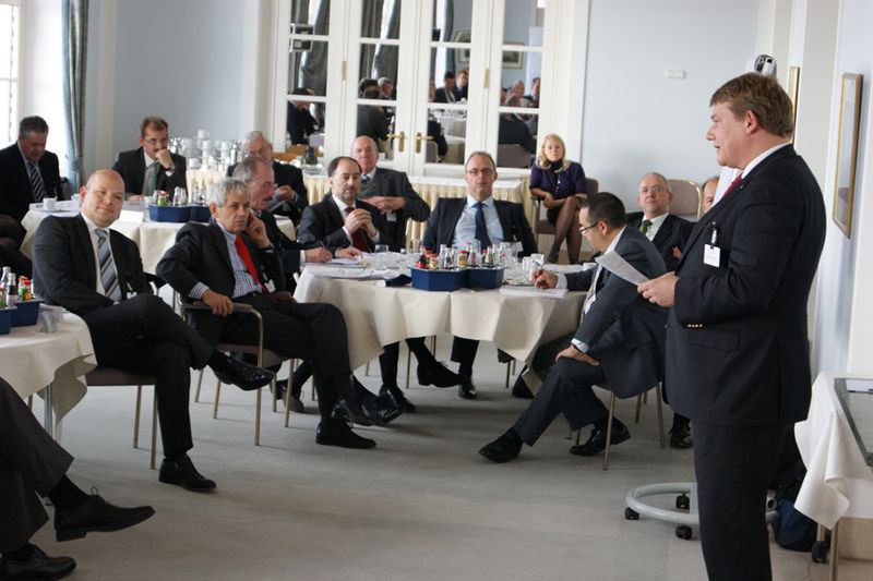 Anschließend erläuterte Cornelius Everding (Brandenburg) wie sich die Akzeptanz von eGovernment durch Involvierung ... (Archiv: Vogel Business Media)