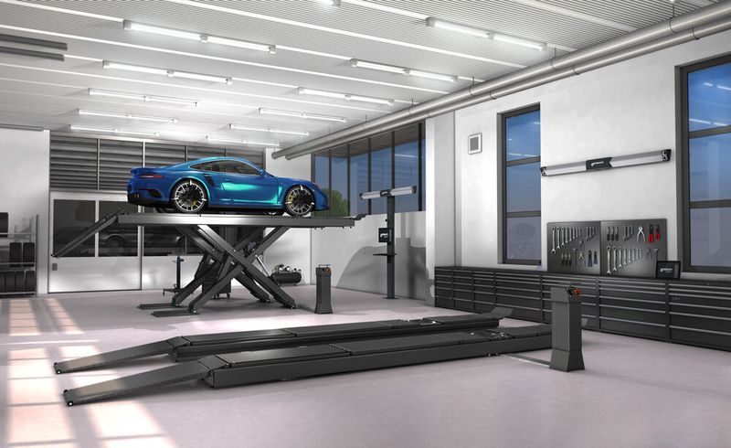 Die neue „Q-Lign T-Serie“ von Beissbarth gibt es als klassische Säulenausführung (hintere Bühne) und auch als Variante zur Wandmontage (vordere Bühne).(Bild:  Beissbarth)