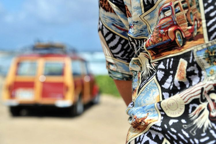 Viele Hawaii-Hemd-Träger fahren auch klassische Minis. (Foto: press-inform)