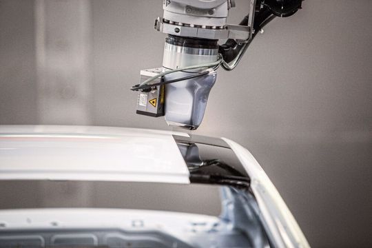 EcoPaintJet est un système innovant permettant une application automatisée et très précise de la peinture, sans aucun débordement. EcoPaintJet est un système innovant permettant une application automatisée et très précise de la peinture, sans aucun débordement.