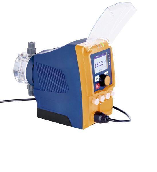 In der Elektronik der Magnet-Membrandosierpumpe gamma/X haben die Prominent-Entwickler weitaus mehr versteckt als man von außen sieht. (Bild: Prominent)