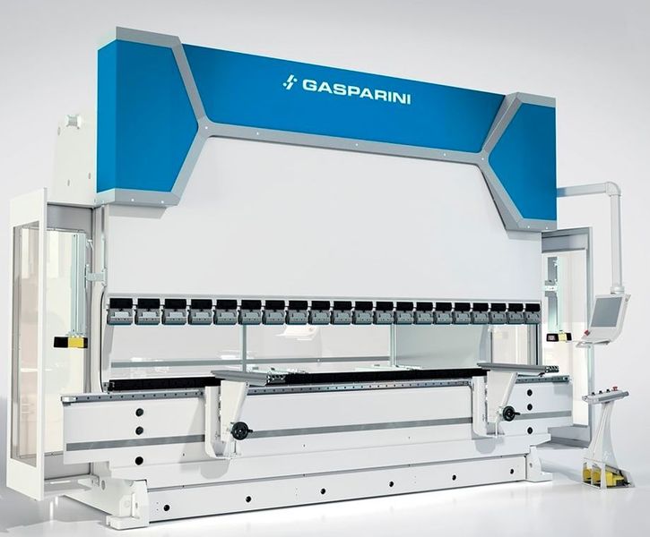 Presse-plieuse du fabricant italien Gasparini. (Gasparini)