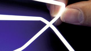 Das e³-Plasmalicht: Es bildet die Grundlage für die unterschiedlichsten Lichtlösungen. Um Kunden die größtmögliche Flexibilität zu geben, sind die sogenannten Leuchtlinge die Basis für das individuelle Leuchtenkonzept. (Global LightZ)