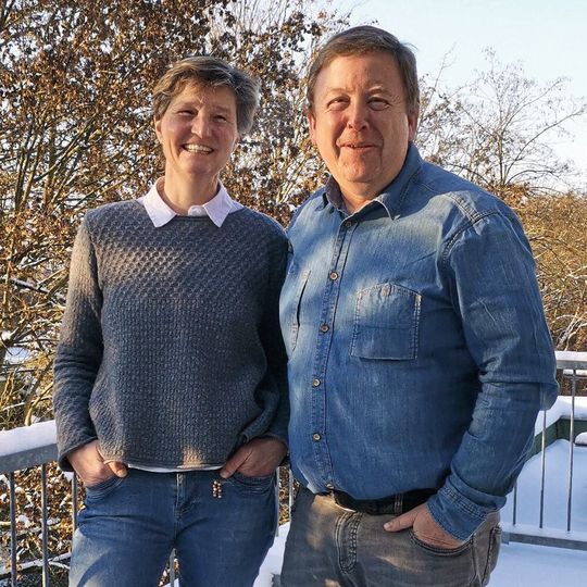 Constanze und Roland Blaschke von LXinstruments haben während der Corona-Pandemie in 10 km Entfernung zum bisherigen Standort Sindelfingen einen neuen Firmensitz gebaut. Constanze und Roland Blaschke von LXinstruments haben während der Corona-Pandemie in 10 km Entfernung zum bisherigen Standort Sindelfingen einen neuen Firmensitz gebaut.