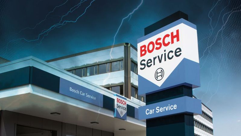 Deutschlandweit gibt es knapp 1.000 Bosch-Car-Service-Betriebe, die noch in diesem Jahr neue Verträge unterzeichnen sollen. (Bild:  © trendobjects, kei02 - stock.adobe.com, Robert Bosch GmbH)