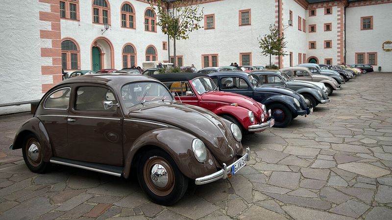 Im Schloss Augustusburg konnten das Schlossmuseum, das neu eingerichtete Kutschenmuseum und das weithin bekannte Motorradmuseum besichtigt werden. (Bild: Peter Diehl)