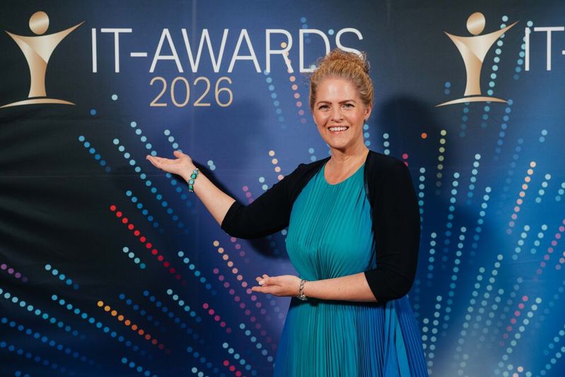Als Moderatorin führt die charmante Margit Lieverz durch den Abend. (Bild: Manuel Emme Fotografie)