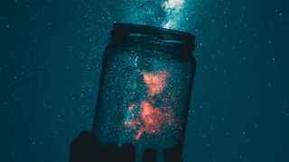 Aufgaben, die strategisches Denken, Einfühlungsvermögen oder Kreativität erfordert, sollten fest in menschlichen Händen bleiben. (Bild: gemeinfrei)