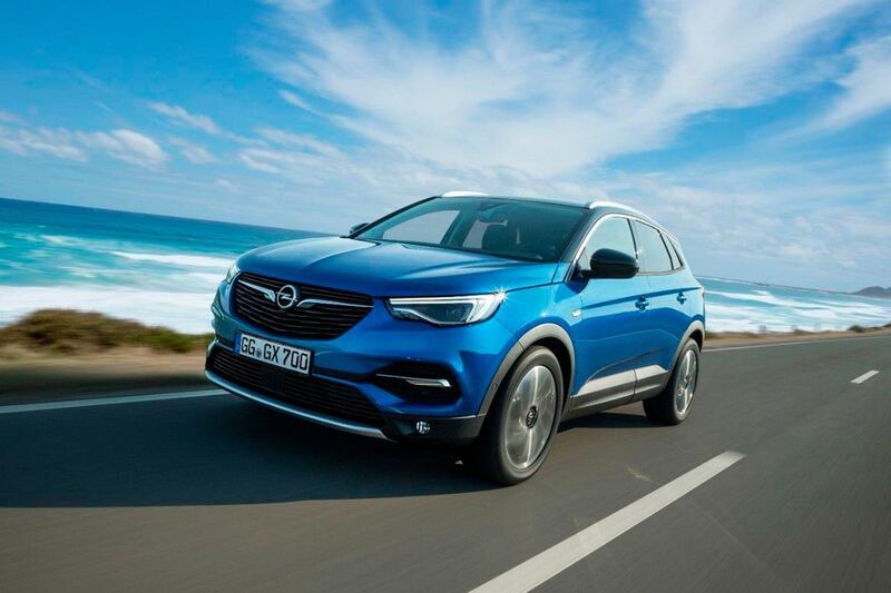 Nach dem kleineren Crossland-X bringt Opel im C-SUV-Segment den Grandland-X. (Opel)