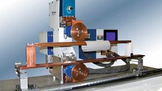 Widerstandsschweißausrüstung zum Rollnahtschweißen von Metallgeweben.  (Bild: Atensys)